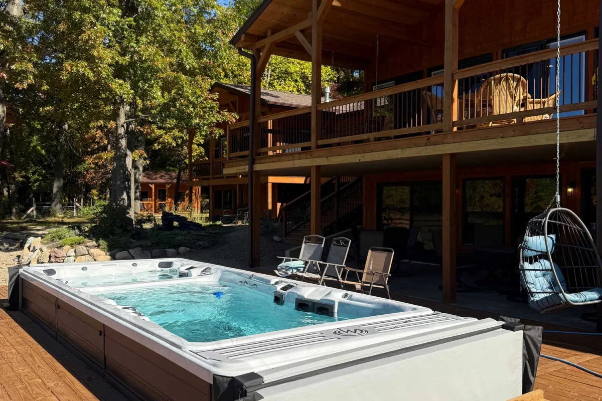 7oaks_ranch_retreat_Young_pool